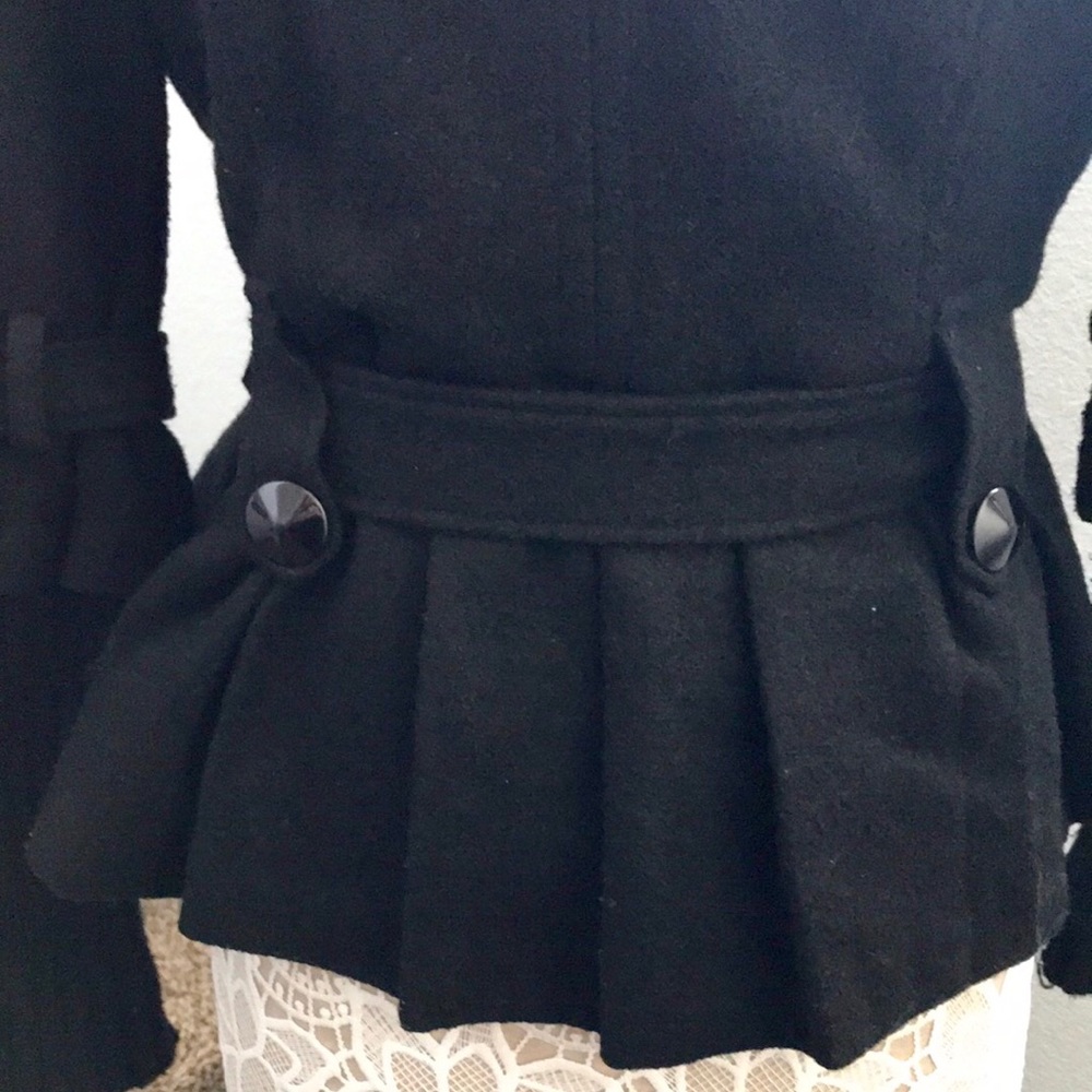 Black Jacket - Picture 2 of 7